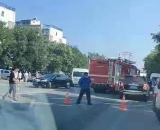 遼寧大連某小區(qū)爆炸事故現(xiàn)場(chǎng)