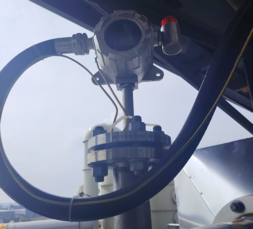 焚燒爐管道法蘭式氮氧化物檢測(cè)儀